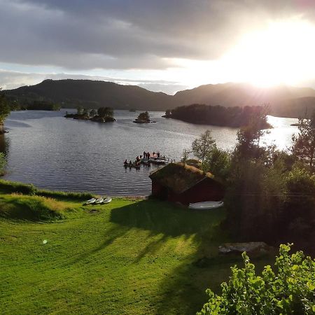 Teigen Leirstad, Feriehus Og Hytter Eikefjord Exteriér fotografie