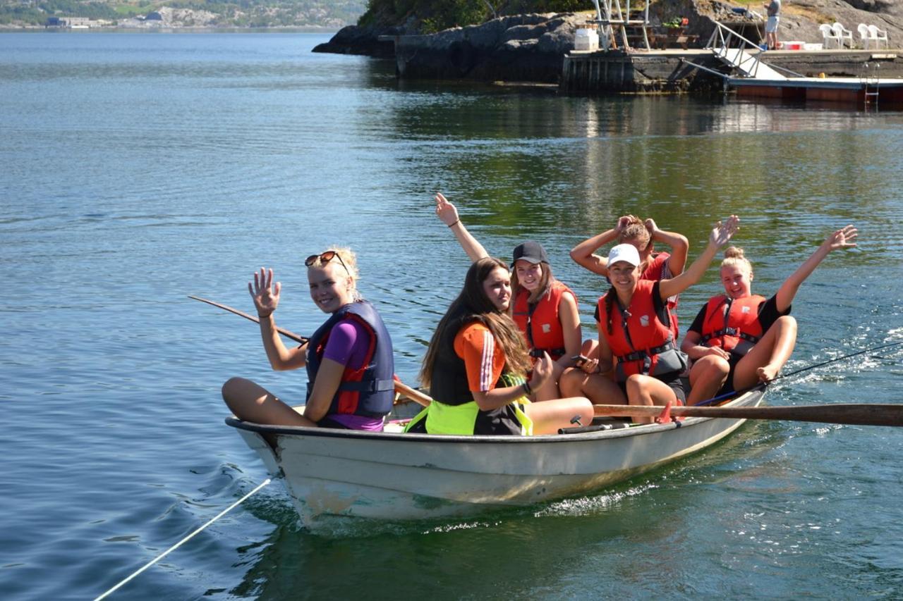 Teigen Leirstad, Feriehus Og Hytter Eikefjord Exteriér fotografie