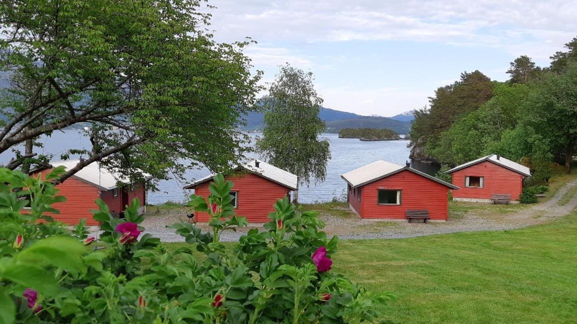 Teigen Leirstad, Feriehus Og Hytter Eikefjord Exteriér fotografie