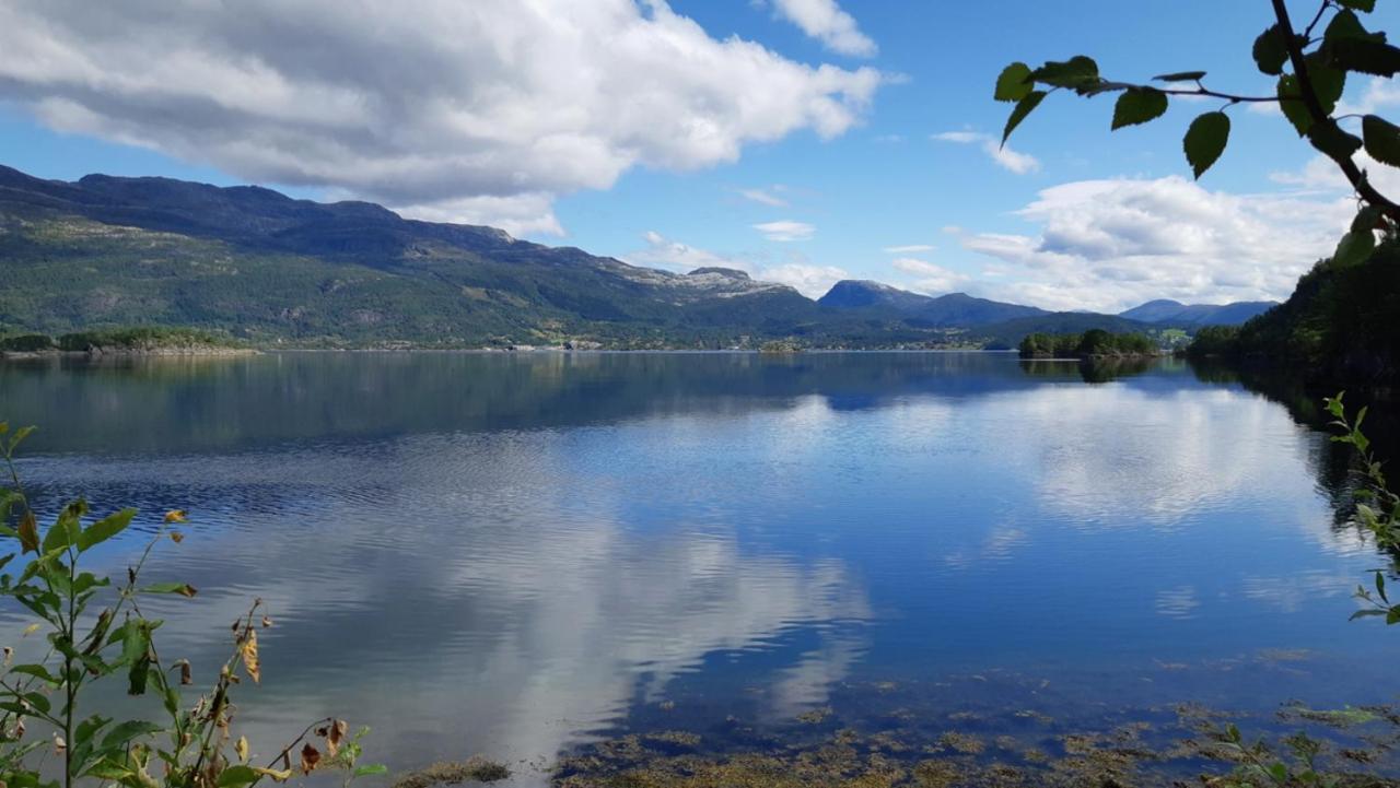 Teigen Leirstad, Feriehus Og Hytter Eikefjord Exteriér fotografie